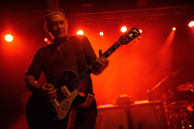 Newcastle UK: 4 Kasım 2018 - Killing Joke (gitarist Geordie Walker) Newcastle Northumbria Enstitüsü 'ndeki 40. yıldönümü turnesinde