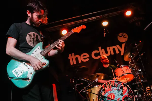 Newcastle UK: 21 Kasım 2016: Üç Trapped Tigers grubu Cluny Newcastle 'da konserde