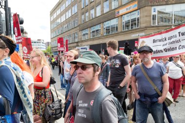 30 Temmuz 2016: Austery karşıtı protesto ve Pro Jeremey Corbyn yürüyüşü - protestocular