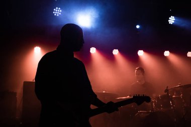 Newcastle UK: 21 Ekim 2019: Twilight Sad grubu Newcastle Öğrenci Birliği 'nde canlı yayında