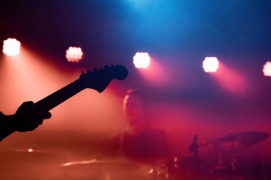 Newcastle UK: 21 Ekim 2019: Twilight Sad grubu Newcastle Öğrenci Birliği 'nde canlı yayında
