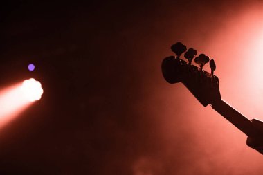 Newcastle UK: 21 Ekim 2019: Twilight Sad grubu Newcastle Öğrenci Birliği 'nde canlı yayında