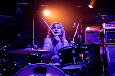 Newcastle UK: 12 Mayıs 2019 - Londra Towers grubu Newcastle Riverside 'da konser verdi