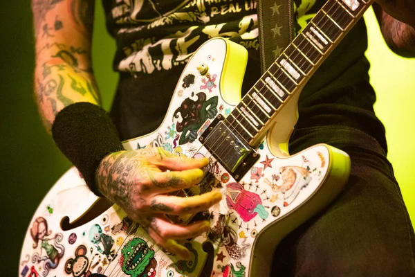 Newcastle UK - 12 Temmuz 2019: The Wildhearts - Wasteland Müzik Festivali 'nde konser verdi