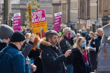 Newcastle on Tyne UK: 3 Nisan 2021: Kill the Bill protestosu Newcastle, Kuzey İngiltere 'de protesto hakkı için. Sosyal mesafeli barışçıl gösteri