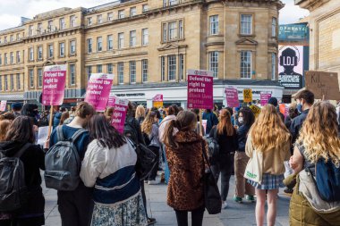Newcastle on Tyne UK: 3 Nisan 2021: Kill the Bill protestosu Newcastle, Kuzey İngiltere 'de protesto hakkı için. Sosyal mesafeli barışçıl gösteri