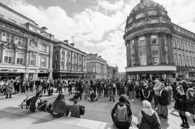 Newcastle on Tyne UK: 3 Nisan 2021: Kill the Bill protestosu Newcastle, Kuzey İngiltere 'de protesto hakkı için. Sosyal mesafeli barışçıl gösteri