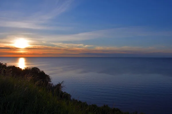 Sonnenuntergang Über Der Ostsee Einer Weißen Nacht Die Goldene Sonne — Stockfoto