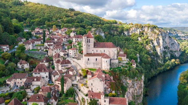 从空中俯瞰法国圣圆形拉波派镇 — 图库照片