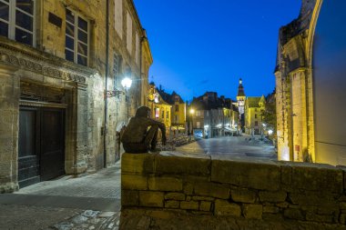 Sarlat la caneda, Fransa. 9 Ekim 2020: Sarlat la Caneda 'nın eski şehri, Fransa