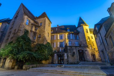 Sarlat la caneda, Fransa. 9 Ekim 2020: Sarlat la Caneda 'nın eski şehri, Fransa