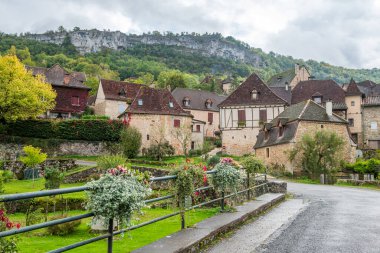 Fransa 'nın taşra kasabası taştan evler