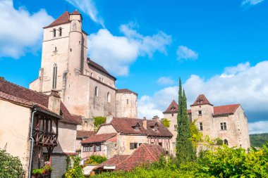 Aziz Cirq Lapopie 'nin güzel kasabası