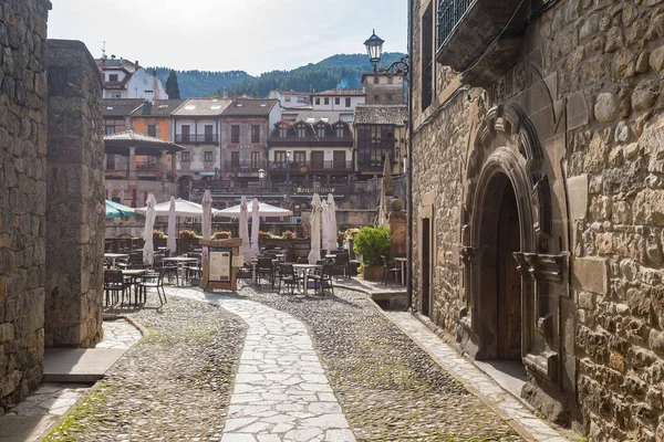 Traditionelle Steinhäuser Aus Potes Spanien — Stockfoto