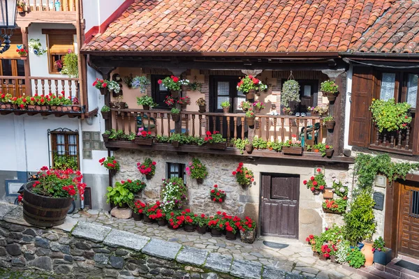 Traditionelle Steinhäuser Aus Potes Spanien — Stockfoto
