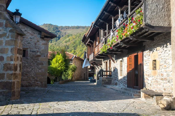Traditionelle Steinhäuser Aus Potes Spanien — Stockfoto