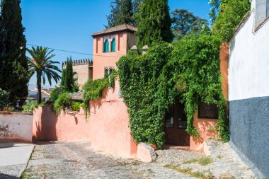 Granada, İspanya 'da Albaisin ilçesinin güzel sokakları