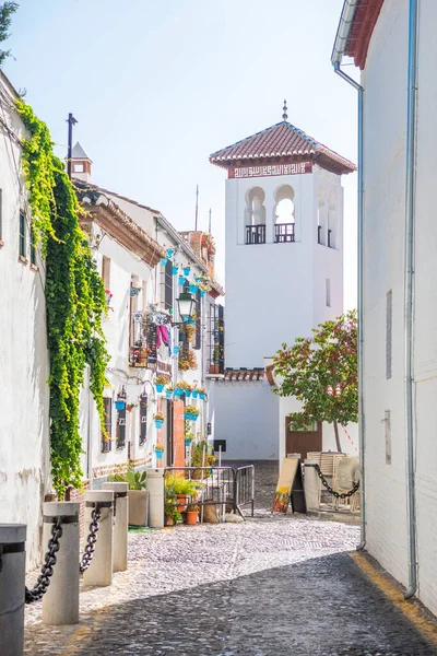Granada, İspanya 'da Albaisin ilçesinin güzel sokakları
