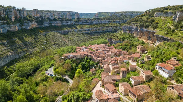 Widok Lotu Ptaka Średniowieczne Miasto Orbaneja Del Castillo Prowincji Burgos — Zdjęcie stockowe