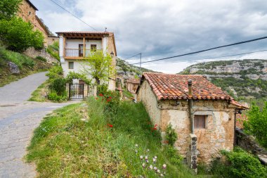 medieval town of orbaneja del castillo, Spain clipart