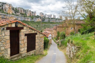 medieval town of orbaneja del castillo, Spain clipart