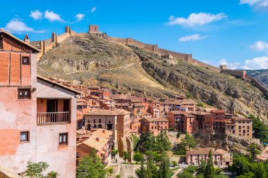 İspanya 'nın Teruel kentindeki alkracin mudejar kasabasının manzarası