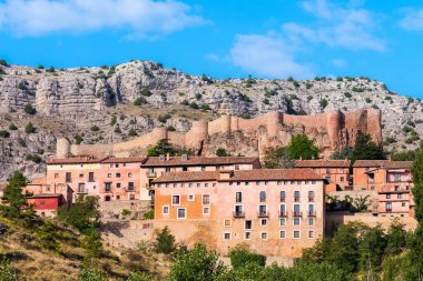 İspanya 'nın Teruel kentindeki alkracin mudejar kasabasının manzarası