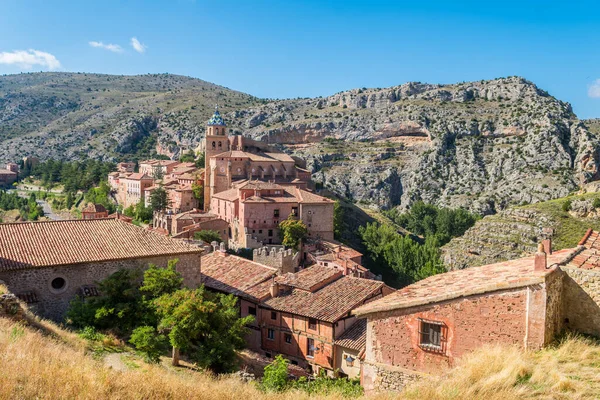 İspanya 'nın Teruel kentindeki alkracin mudejar kasabasının manzarası