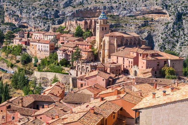 İspanya 'nın Teruel kentindeki alkracin mudejar kasabasının manzarası