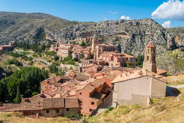 İspanya 'nın Teruel kentindeki alkracin mudejar kasabasının manzarası