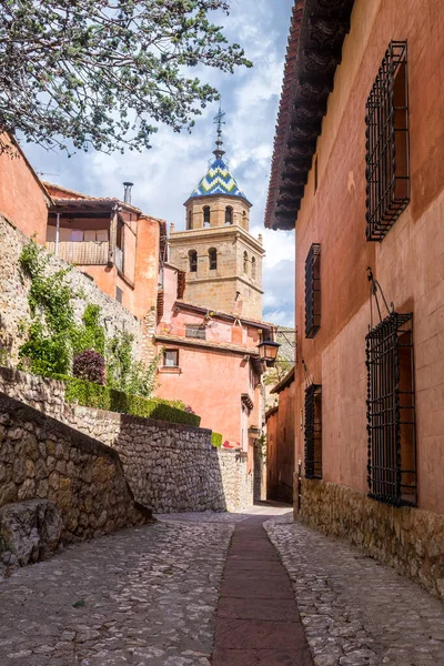 İspanya 'nın Teruel kentindeki alkracin mudejar kasabasının manzarası
