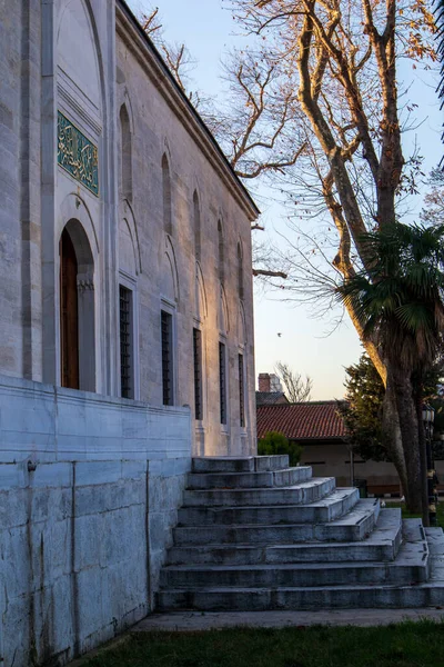 Isztambul Törökország 2021 Január Uskdar Valide Cedid Mosque — Stock Fotó