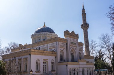 4 Mart 2021 İstanbul - Türkiye Yıldız Hamidiye Camii ve dış görünüşü. Sultan Abdülhamit 'in muhteşem eseri..
