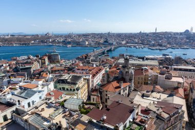 7 Mart 2021 İstanbul - Galata Kulesi 'nden İstanbul' un muhteşem manzarası. Tüm şehirler ve önemli yapılar görünür..