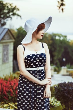 kadın şapka retro portre