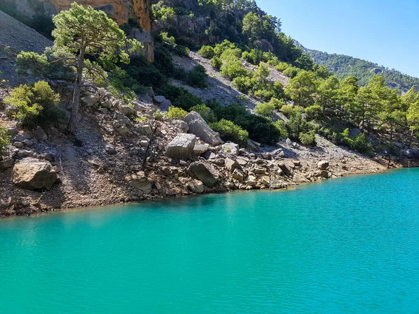 Paisaje Marino Sobre Telón Fondo Las Montañas Día Soleado Sin — Foto de Stock