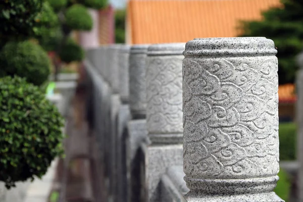 Nonthaburi Tailândia Julho 2017 Cabeça Pilar Fila Cerca Escultura Pedra — Fotografia de Stock