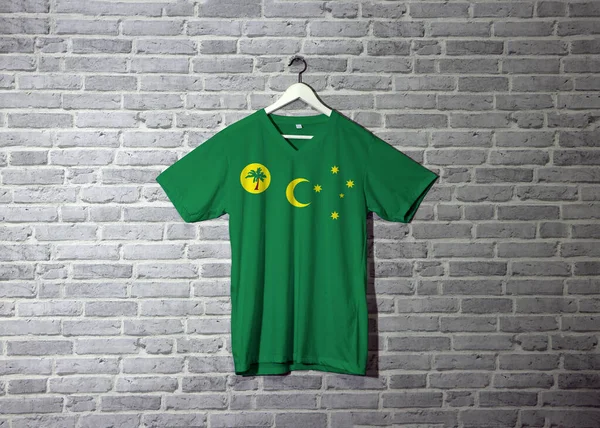 Cocos Keeling Islands Vlag Shirt Opknoping Aan Muur Met Bakstenen — Stockfoto