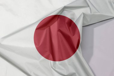 Japonya kumaş krep ve beyaz alan ile kat kat, beyaz üzerine kırmızı daire güneş. 