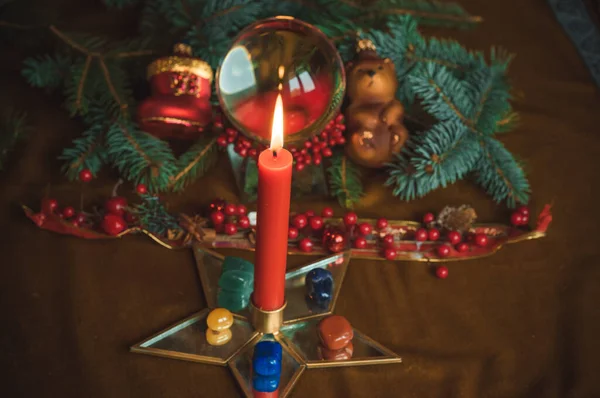 Konzept Der Weihnachtsweissagung Vorhersagen Auf Tarot Karten Magische Kugel Und — Stockfoto