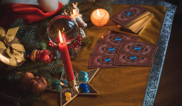 Conceito Previsões Adivinhação Natal Cartas Tarô Bola Mágica Outra Magia — Fotografia de Stock