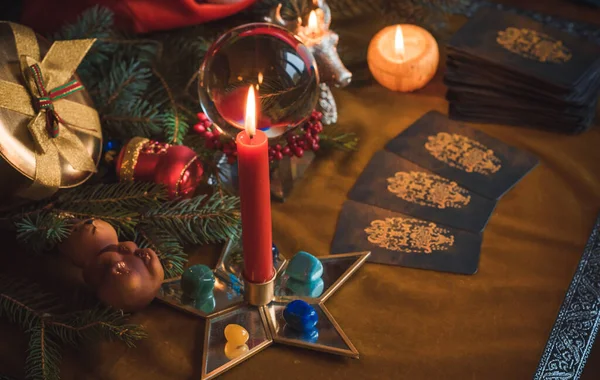 Conceito Previsões Adivinhação Natal Cartas Tarô Bola Mágica Outra Magia — Fotografia de Stock