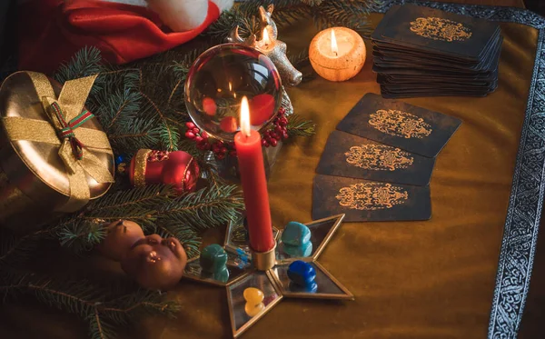 Concepto Adivinación Navidad Predicciones Sobre Cartas Del Tarot Bola Mágica — Foto de Stock