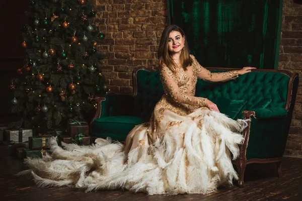 Weihnachten Arabische Frau Abendkleid Ziemlich Nette Dame Heiligabend Frau Schönem — Stockfoto