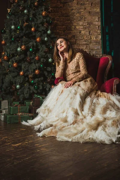 Férias Natal Mulher Árabe Vestido Lindo Noite Uma Senhora Simpática — Fotografia de Stock