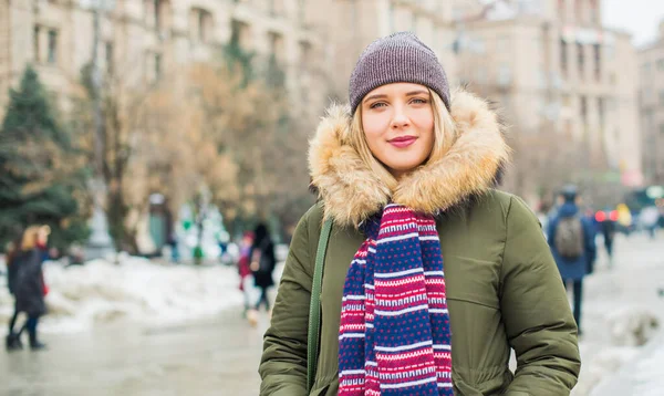 Ragazza Carina Size Divertirsi Città Stile Vita Dei Giovani Moderni — Foto Stock