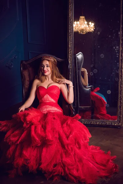 Femme Robe Rouge Magnifique Soirée Jolie Dame Holly Eve Femme — Photo