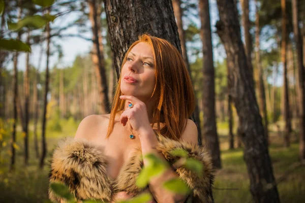Redhead Scandinavian Modern Viking Woman Medieval Atmosphere Attractive Middle Aged — Stock Photo, Image