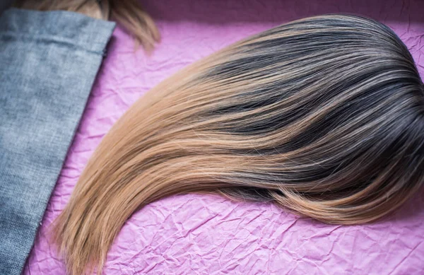 Varkens Natuurlijk Synthetisch Haar Het Schoonheidsconcept Voor Vrouwen Close Foto — Stockfoto