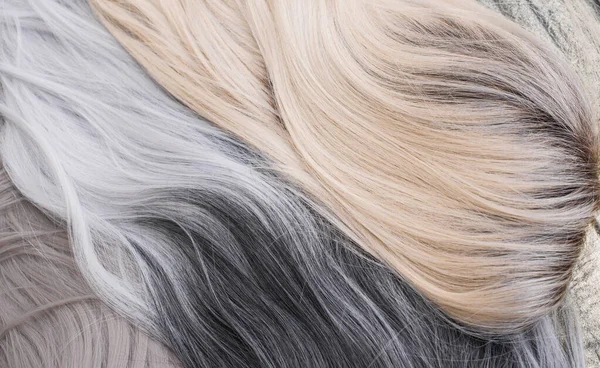 Περούκες Φυσικά Και Συνθετικά Μαλλιά Γυναικεία Ιδέα Ομορφιάς Κοντινή Φωτογραφία — Φωτογραφία Αρχείου